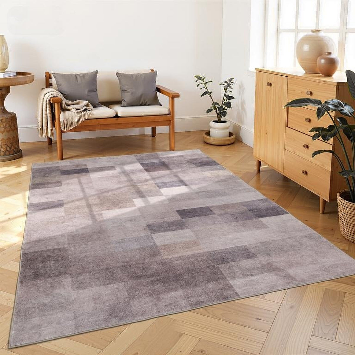 Tapis Albi, coloris gris, dans une pièce